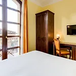 Oste Del Castello Wellness & Bike Hotell 4*