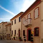 Hotell Oste Del Castello Wellness & Bike 4*