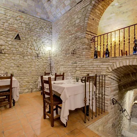 Oste Del Castello Wellness & Bike 4* Verucchio