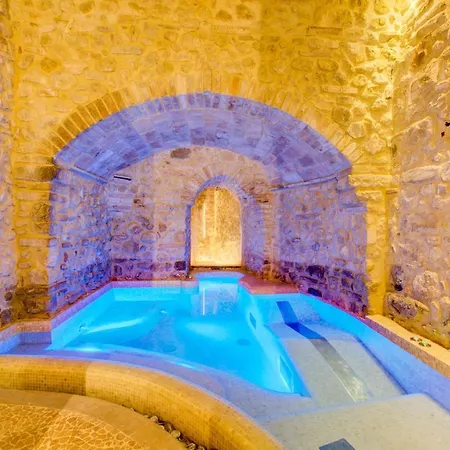 ホテル Oste Del Castello Wellness & Bike 4*