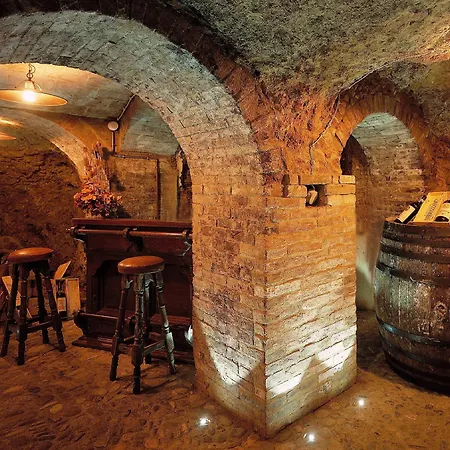 Oste Del Castello Wellness & Bike Hotel