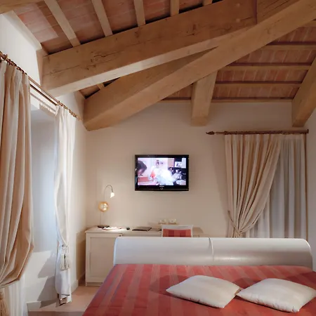 ホテル Oste Del Castello Wellness & Bike