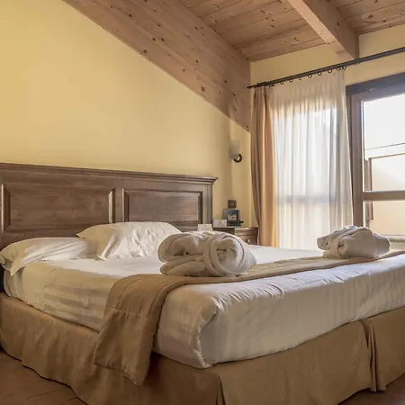 Oste Del Castello Wellness & Bike ホテル 4*