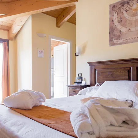 Oste Del Castello Wellness & Bike ホテル