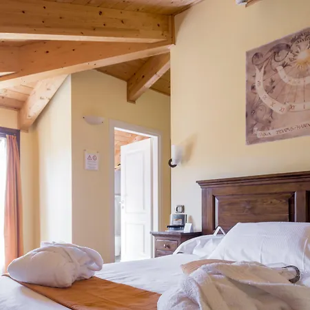 Oste Del Castello Wellness & Bike Hotel 4*