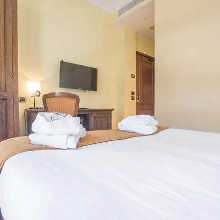 奥斯特德尔堡健身和自行车酒店 酒店 4*