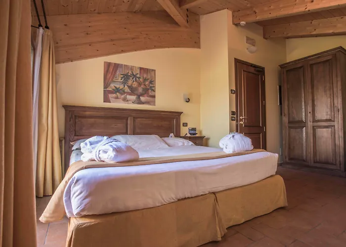 Hotel Oste Del Castello Wellness & Bike 4*