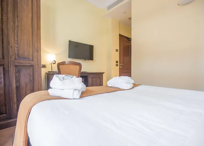 Oste Del Castello Wellness & Bike Otel 4*